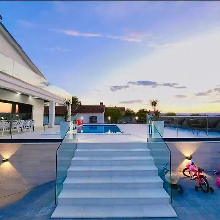 Casa Mia *